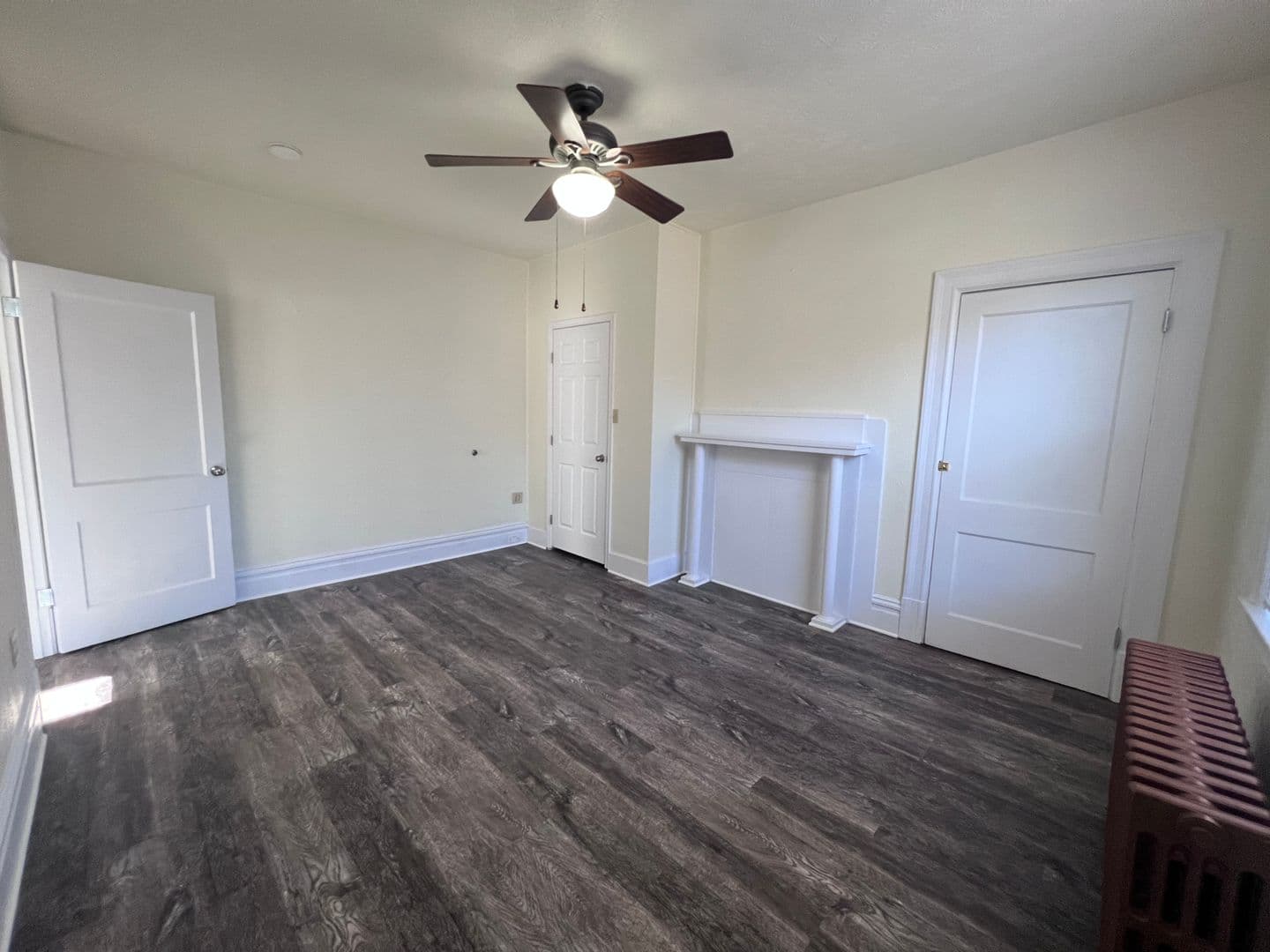 Pittsburgh House: 2037 westmont