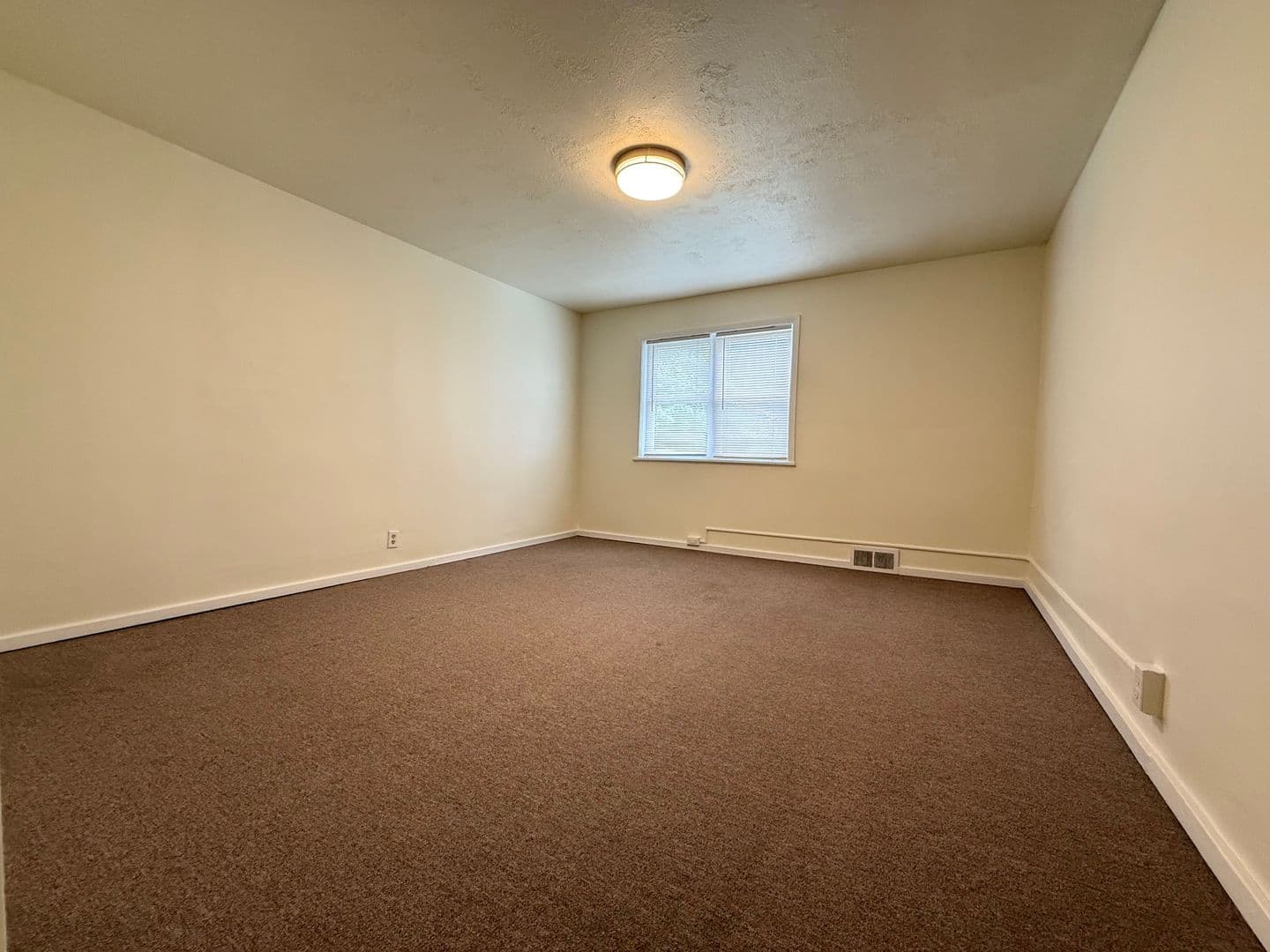 Pittsburgh Apartment: 5 Sterling St Floor 2