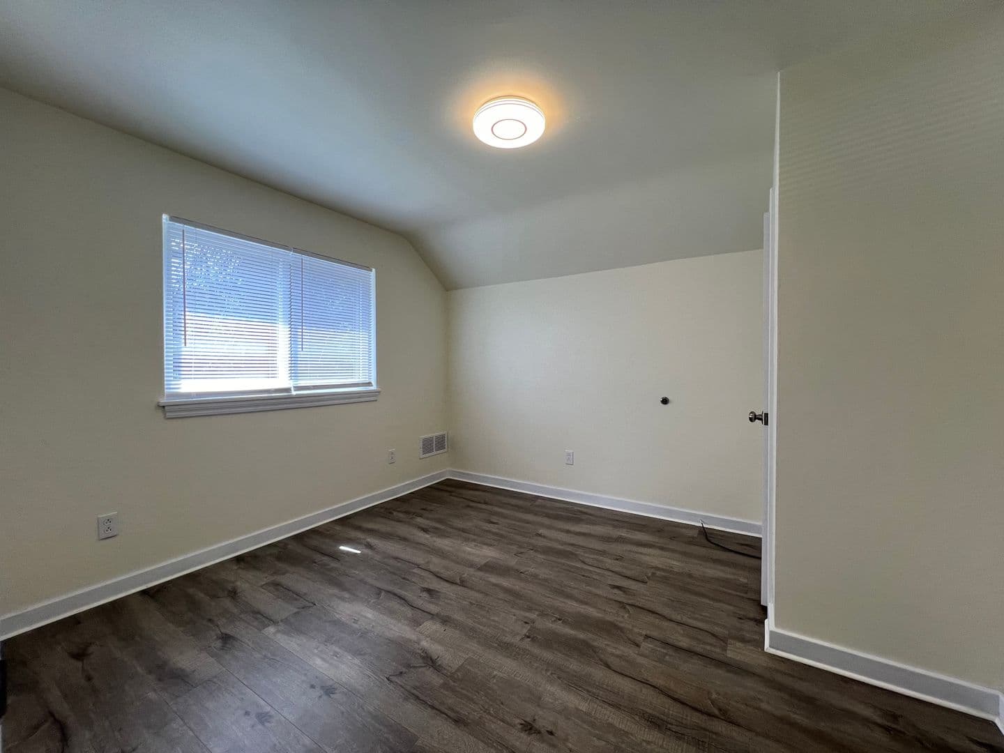 Homestead House: 236 e 16th