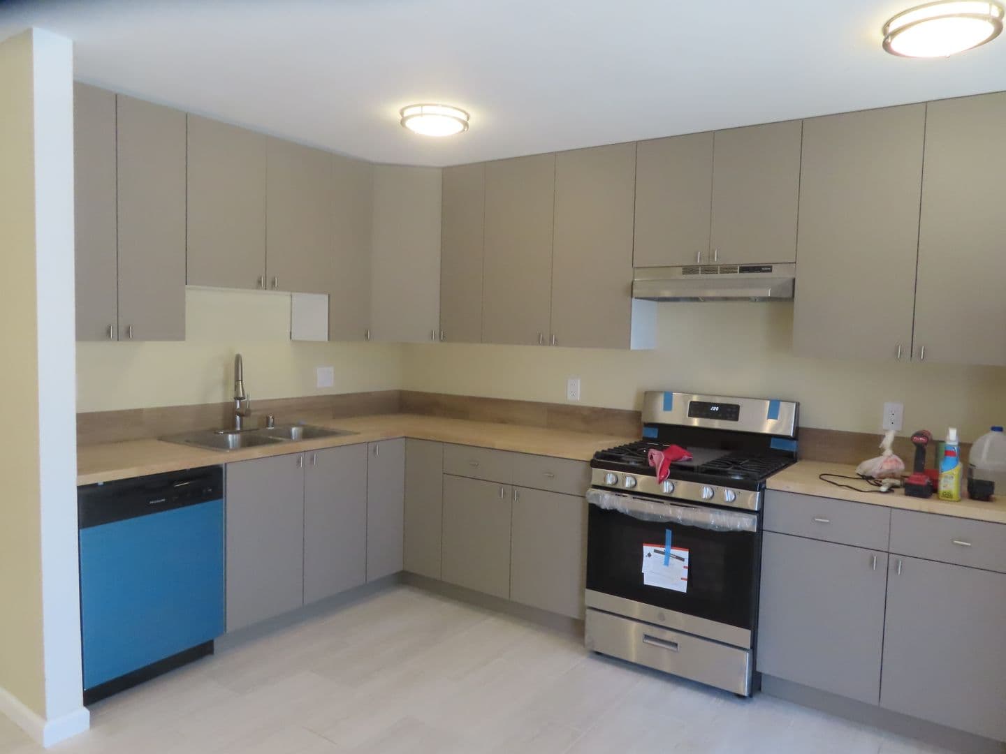 San Diego Apartment: 5284 Groveland Dr