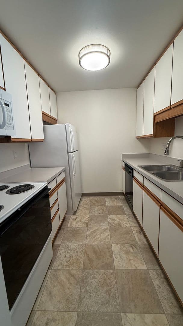 Cross Plains Apartment: 1837 Ludden Dr.