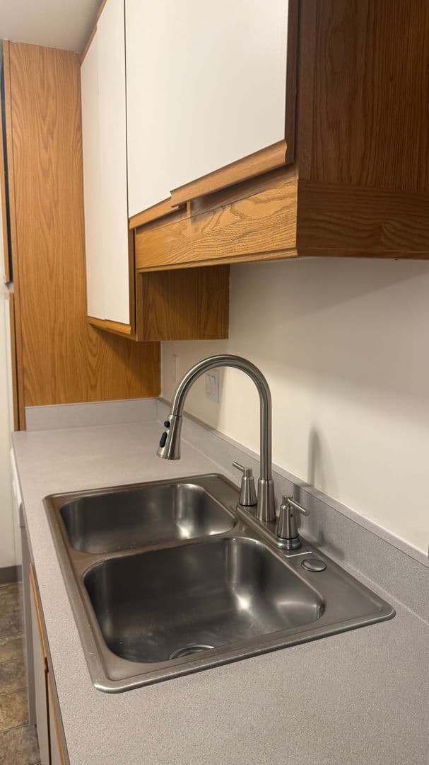 Cross Plains Apartment: 1837 Ludden Dr.