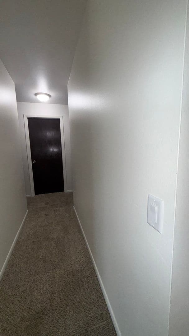 Elkhorn Apartment: 423 E 1st Ave,
