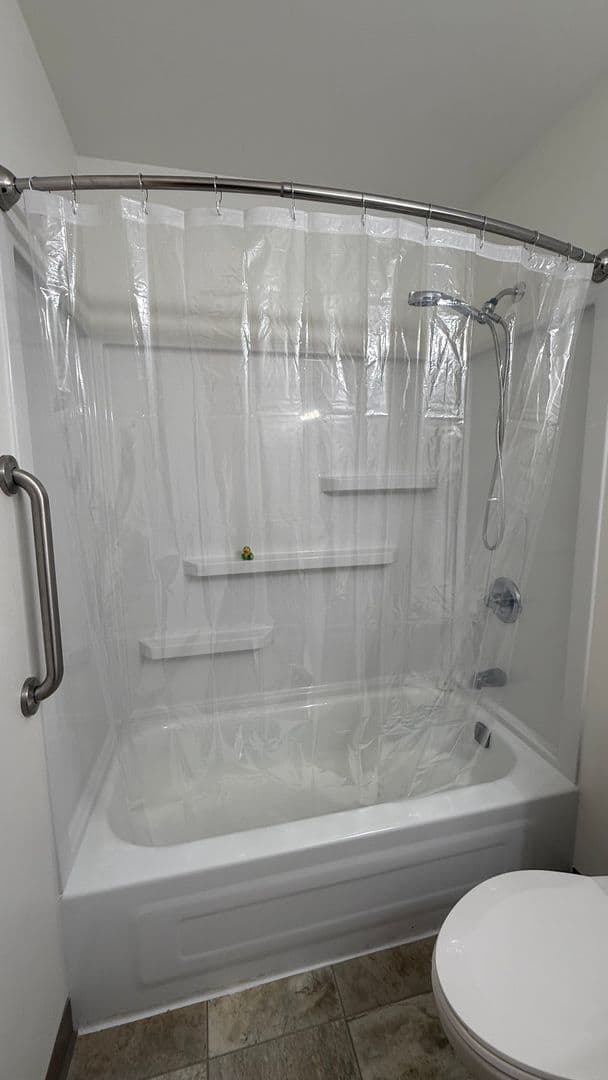Elkhorn Apartment: 423 E 1st Ave,