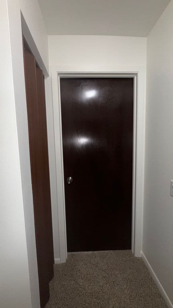 Elkhorn Apartment: 423 E 1st Ave,