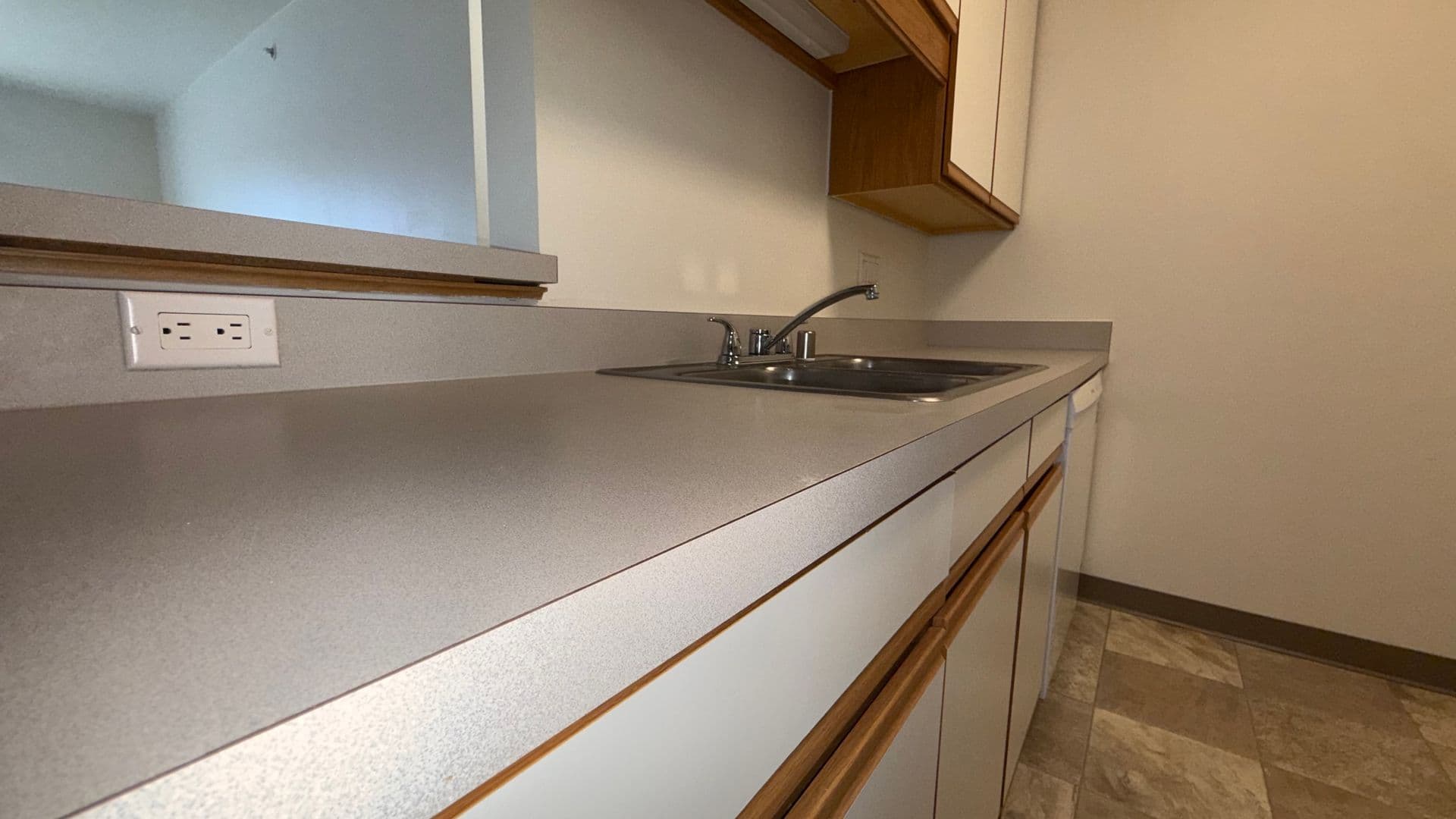 Cross Plains Apartment: 1837 Ludden Dr.