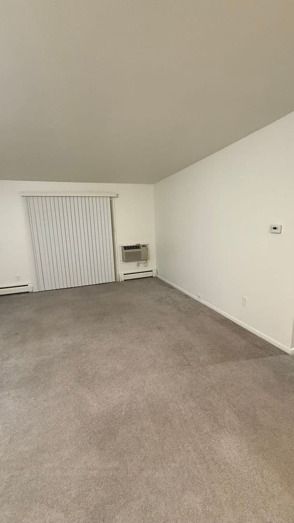 Elkhorn Apartment: 423 E 1st Ave,