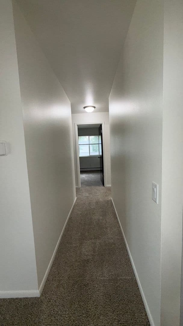 Elkhorn Apartment: 423 E 1st Ave,