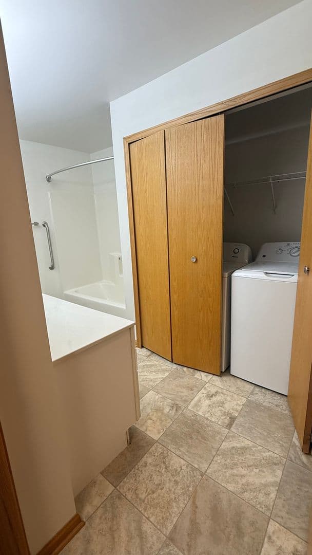 Cross Plains Apartment: 1837 Ludden Dr.