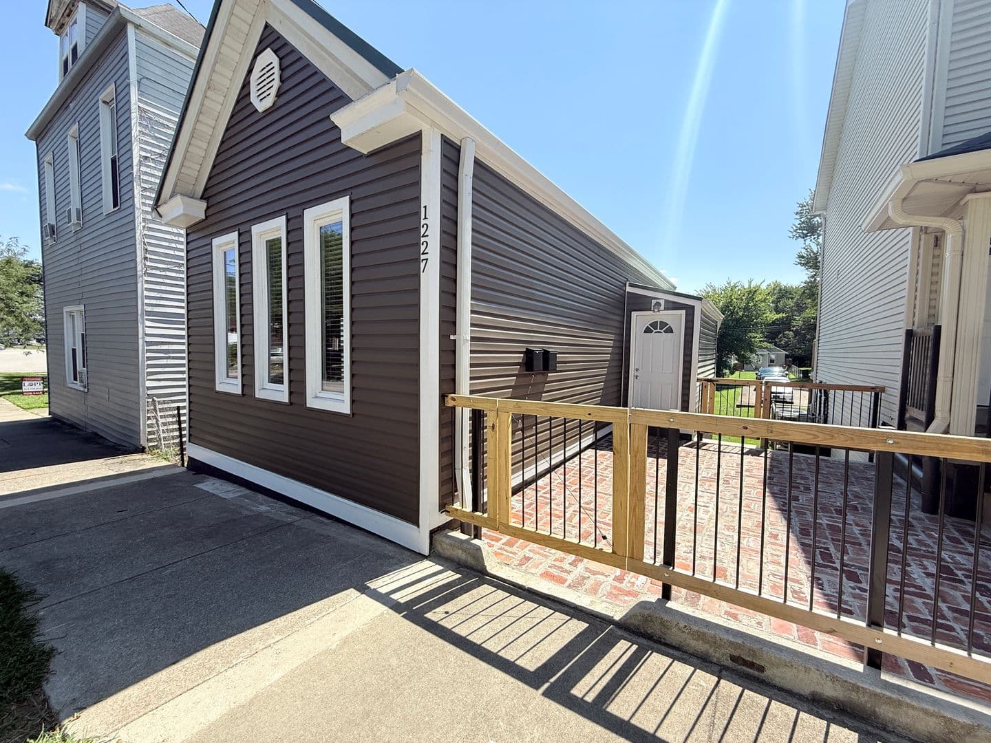 New Albany House: 1227 Vincennes St