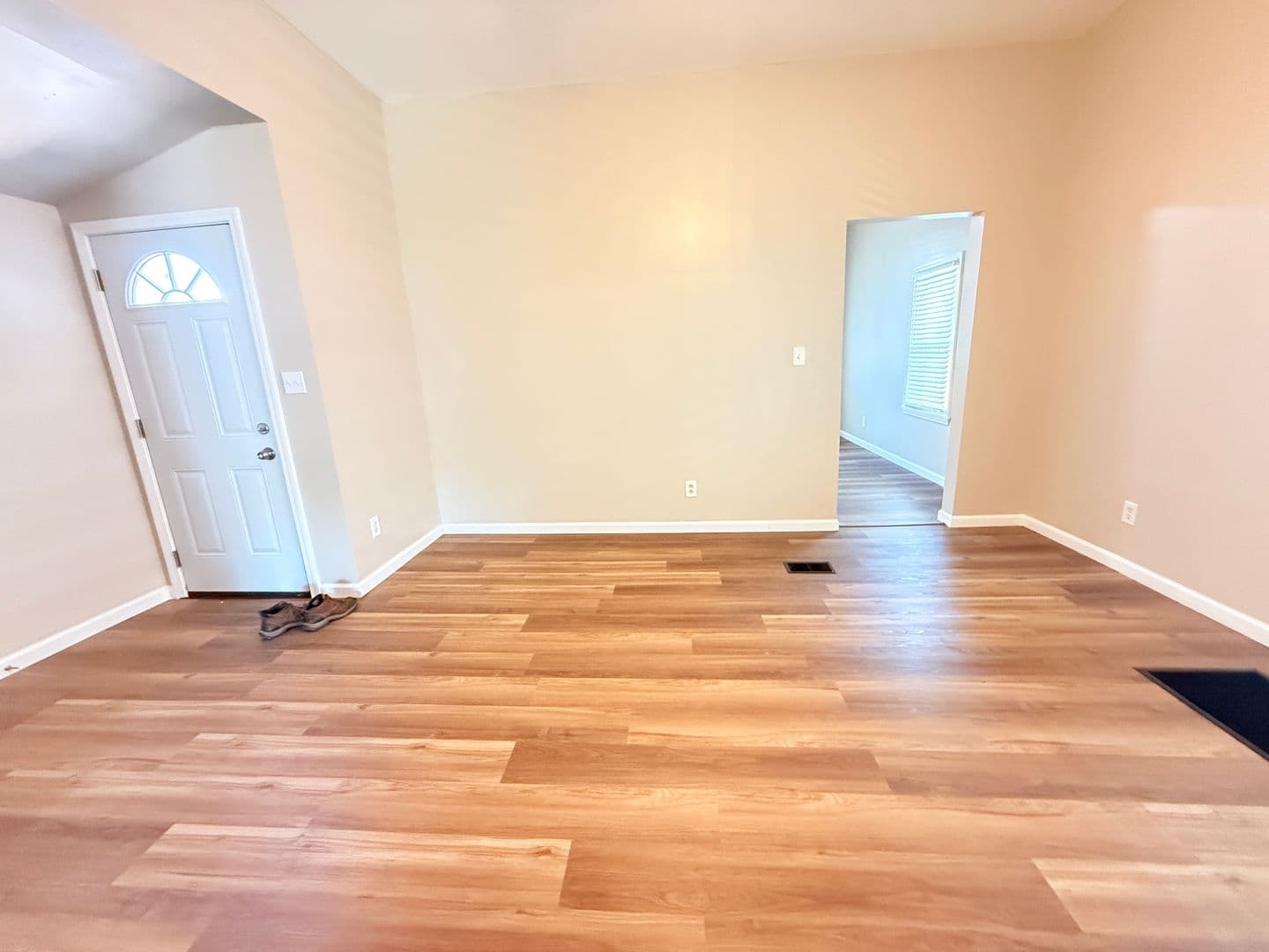 New Albany House: 1227 Vincennes St