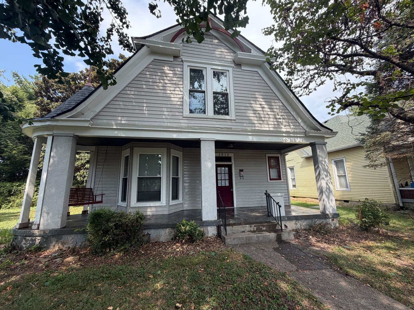 New Albany House: 2313 E Market St