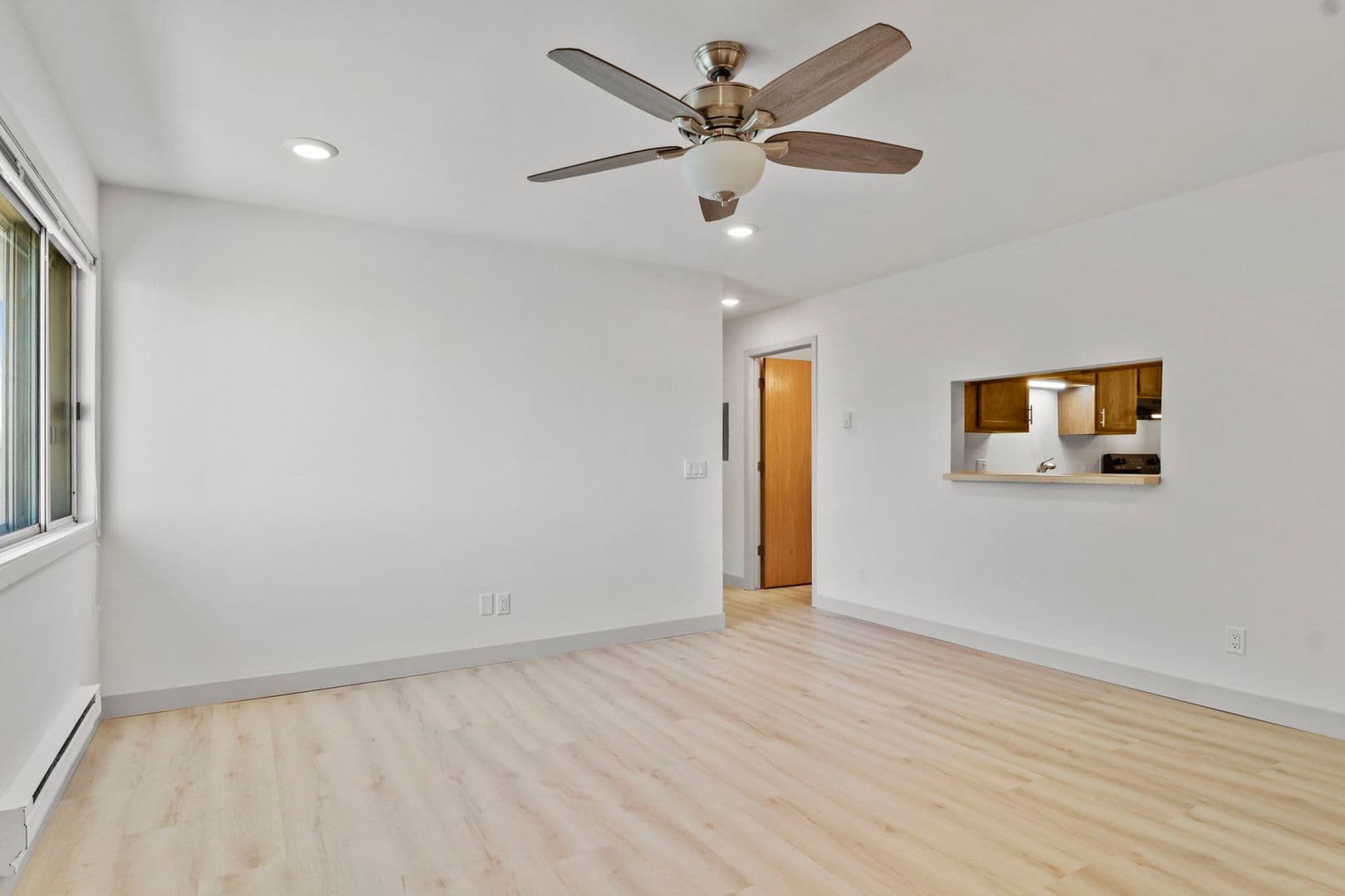Madison Apartment: 3154-3166 Ridgeway Ave