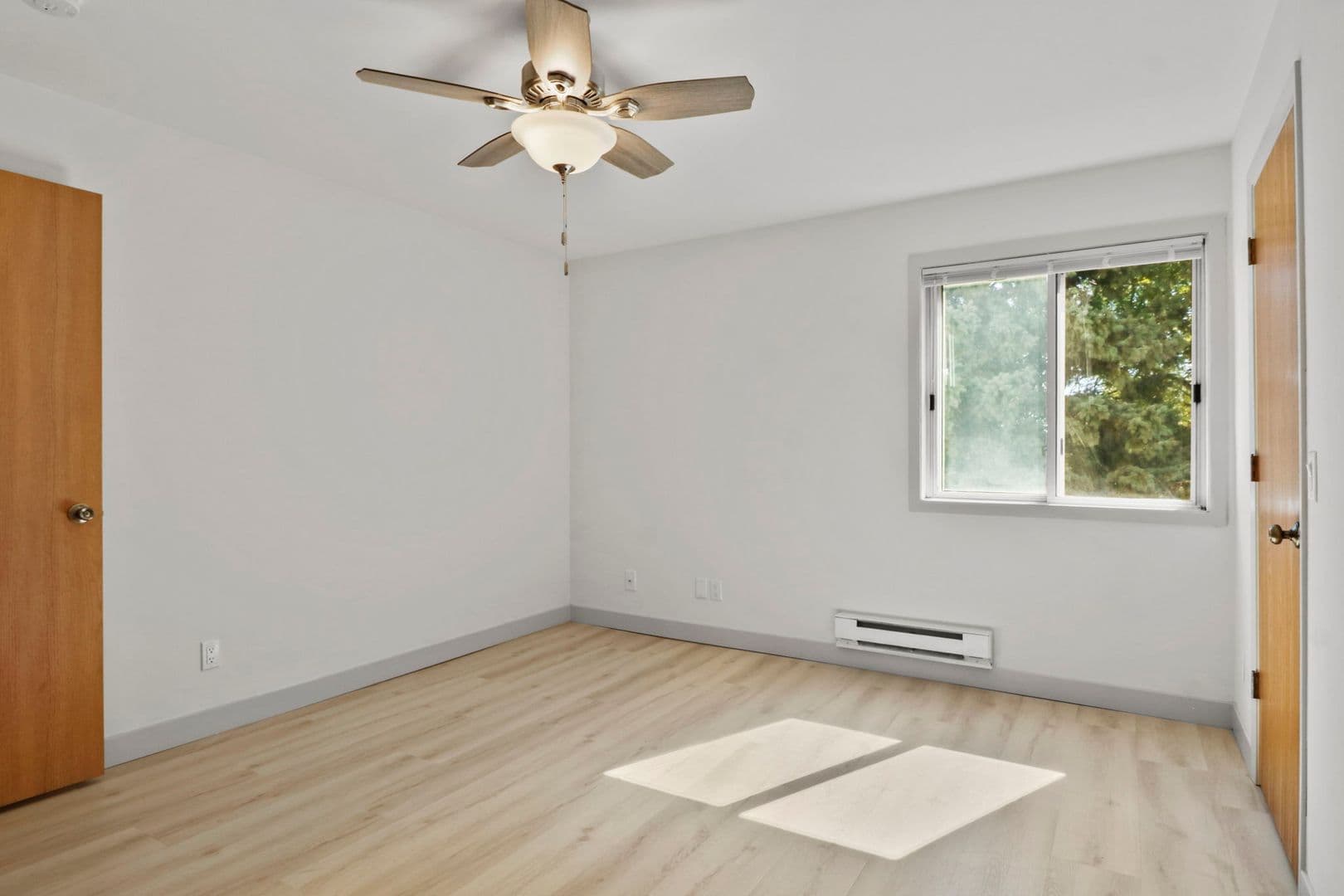 Madison Apartment: 3154-3166 Ridgeway Ave