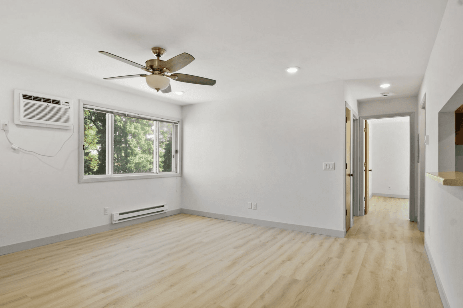 Madison Apartment: 3154-3166 Ridgeway Ave