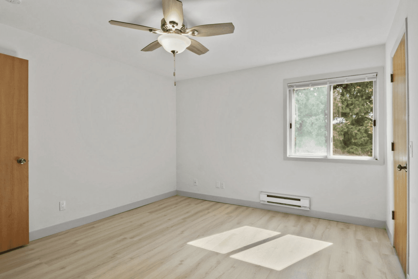 Madison Apartment: 3154-3166 Ridgeway Ave