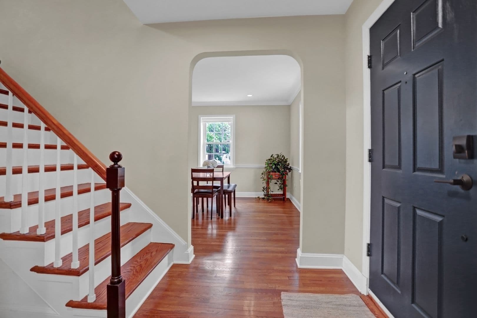 Towson House: 635 Round Oak Road