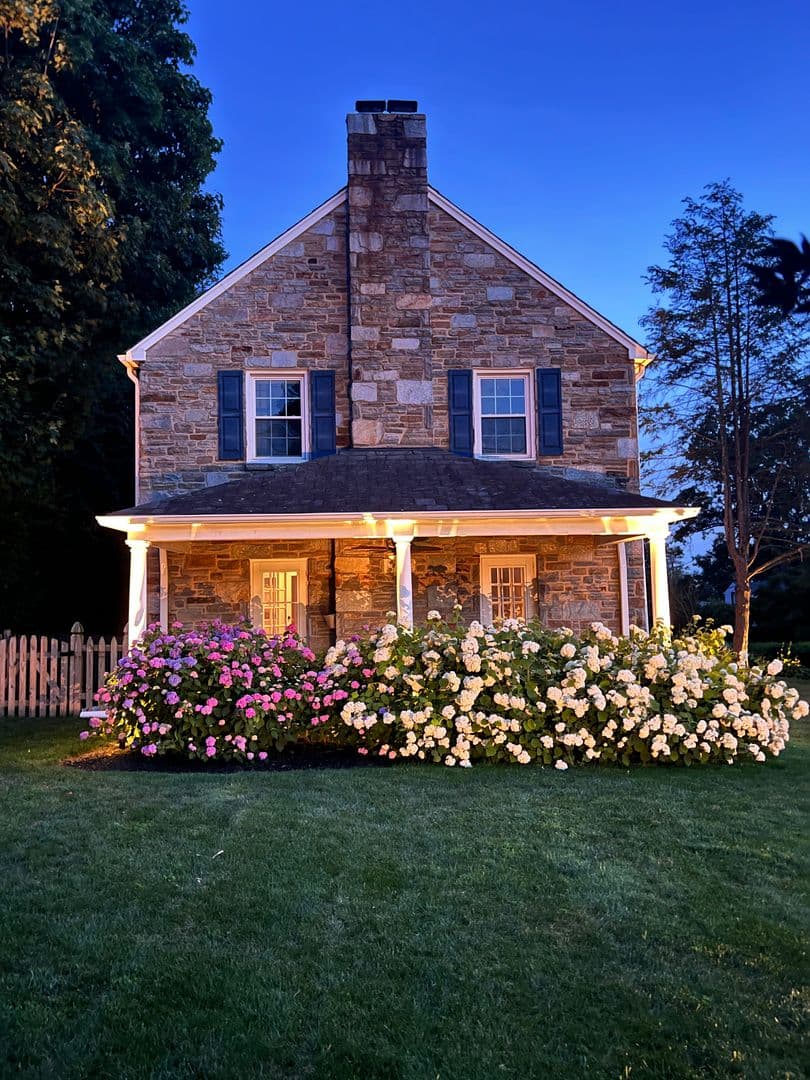 Towson House: 635 Round Oak Road