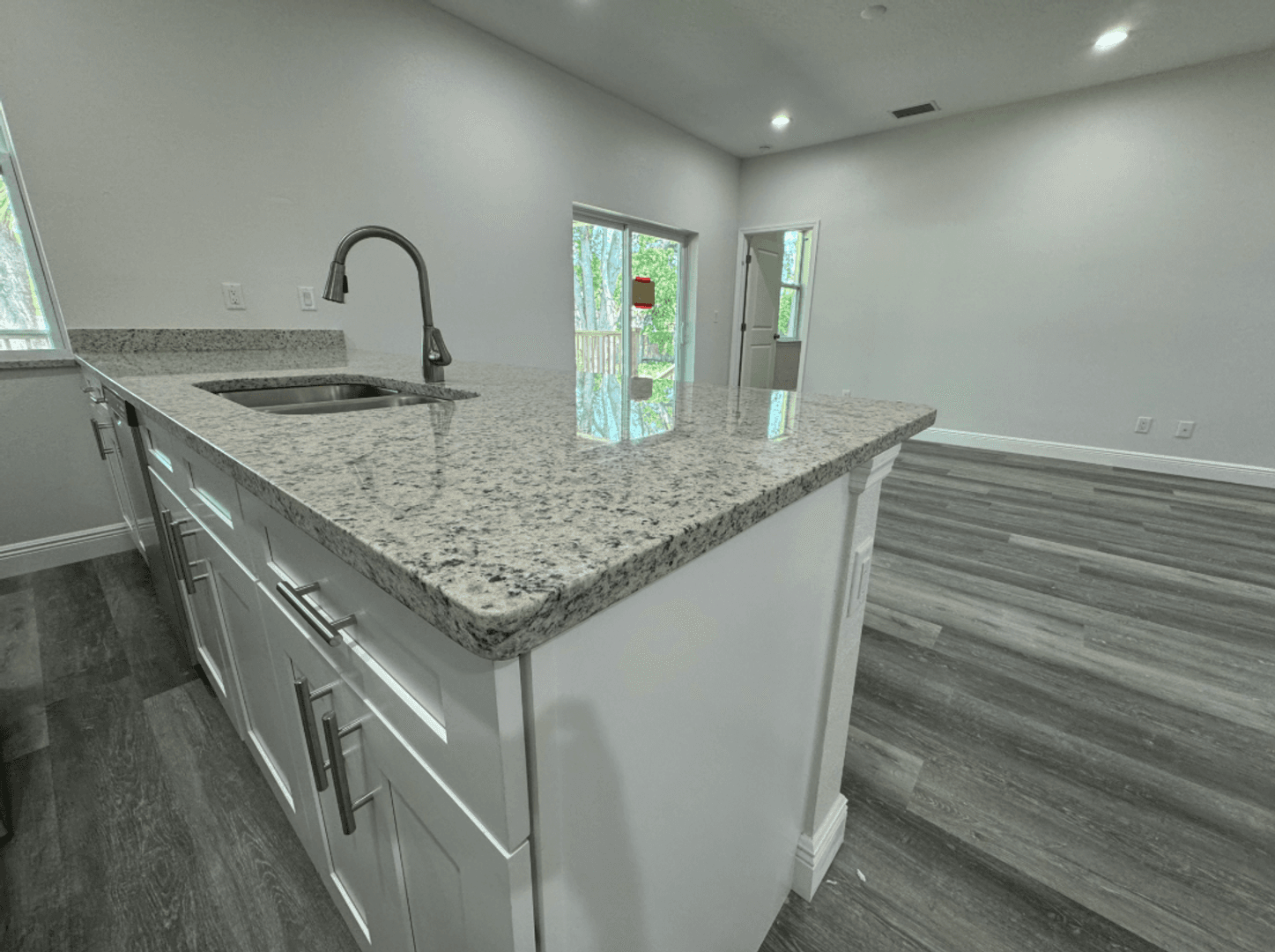 Tampa House: 5310 E Sligh Avenue