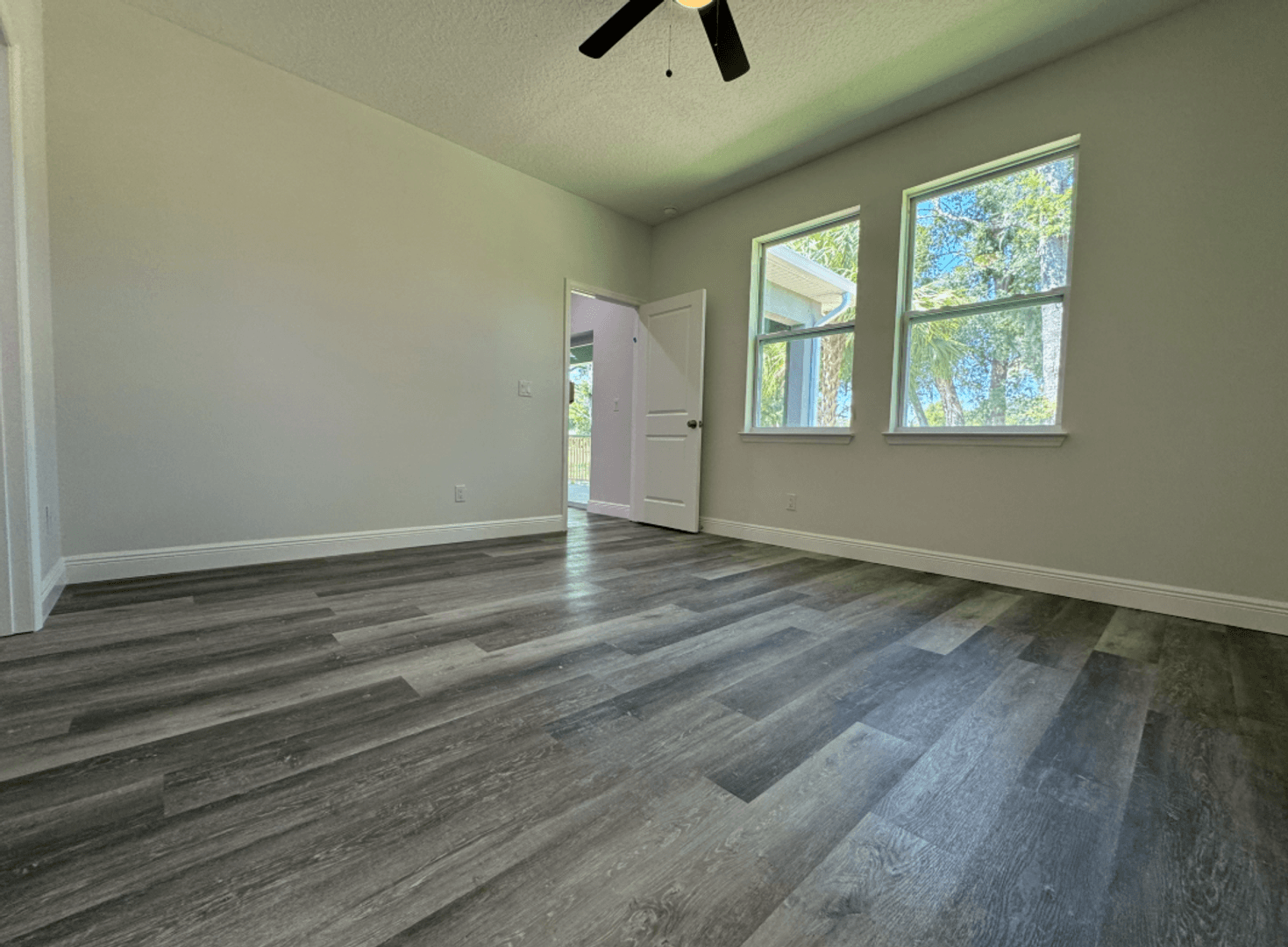 Tampa House: 5310 E Sligh Avenue