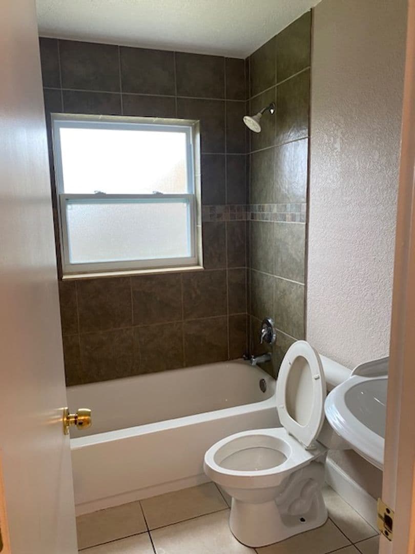 Orlando House: 3170 S Bumby Avenue Unit D7