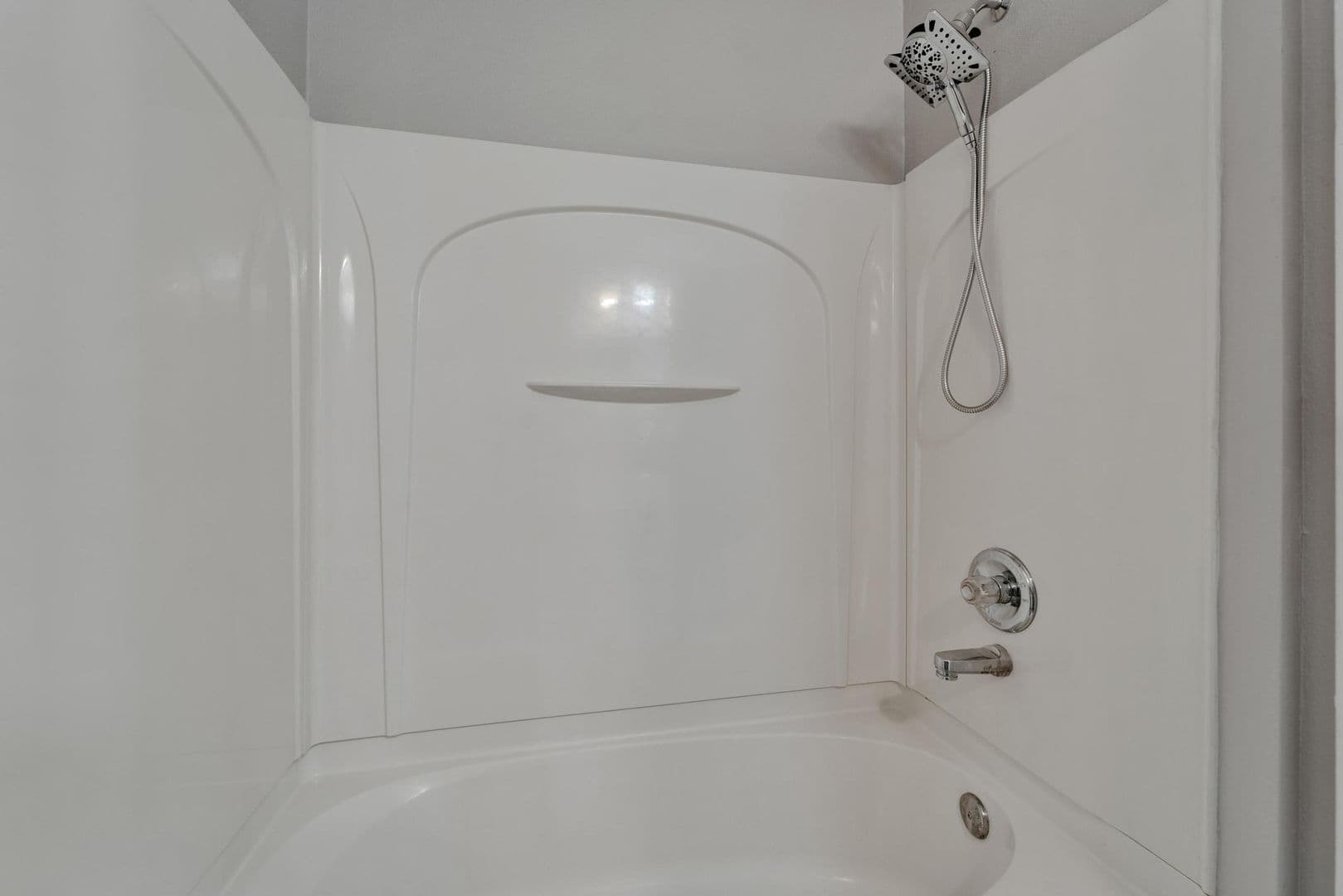 Riverview House: 10840 Lake Saint Charles Boulevard