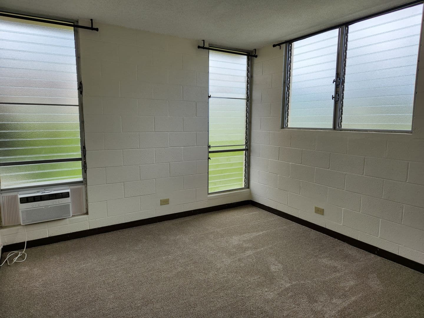 Honolulu Apartment: 2976 Ala Ilima Street
