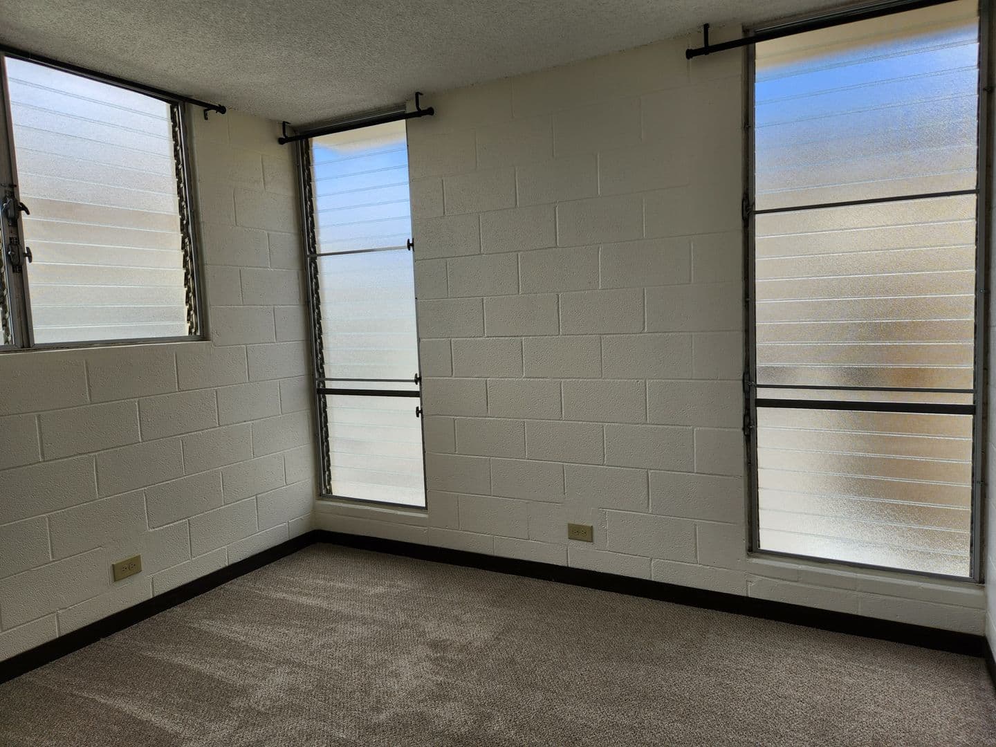 Honolulu Apartment: 2976 Ala Ilima Street