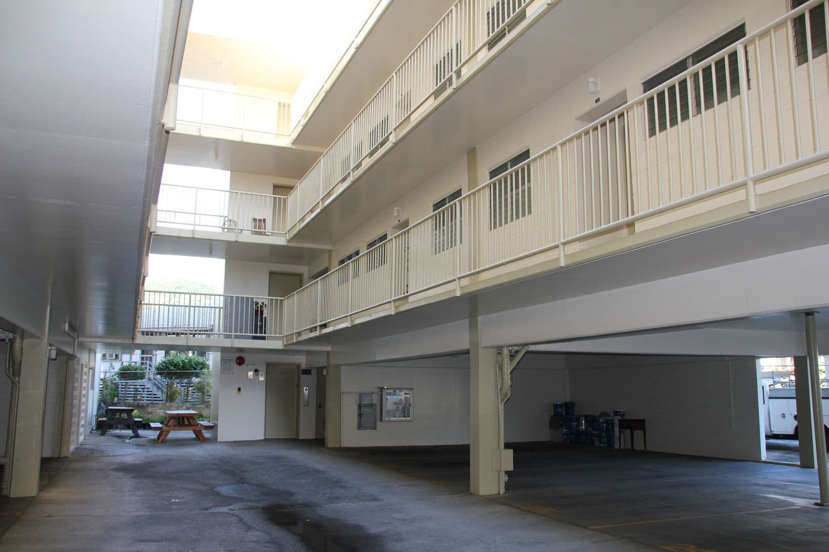 Honolulu Apartment: 1912 Kalihi Street
