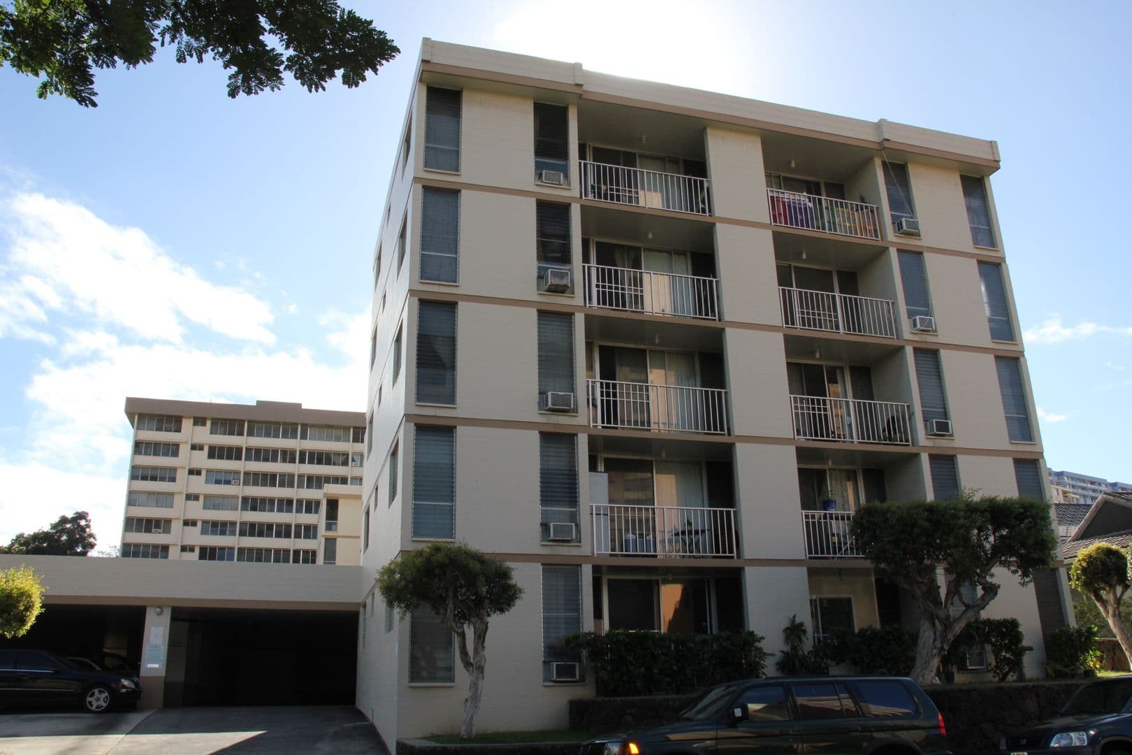 Honolulu Apartment: 2976 Ala Ilima Street