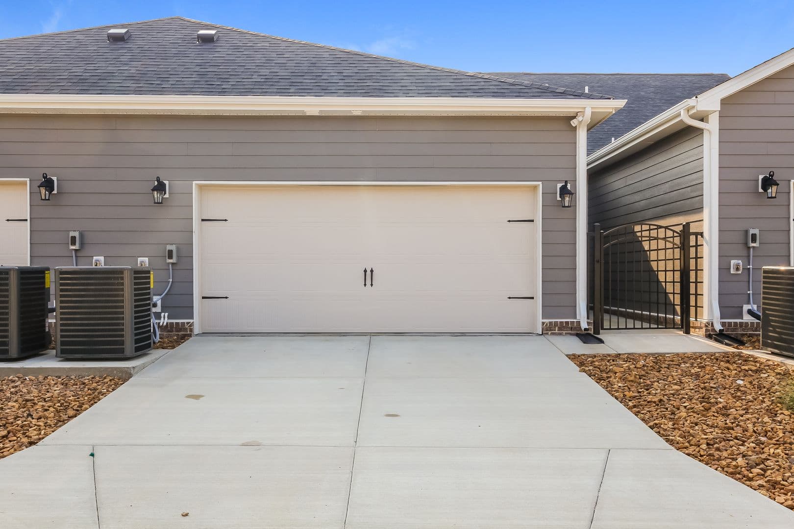 Murfreesboro Townhome: 2500 Elmcroft Ave