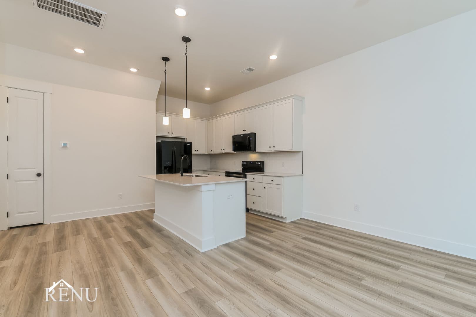 North Charleston Apartment: 4275 O'Hear Ave