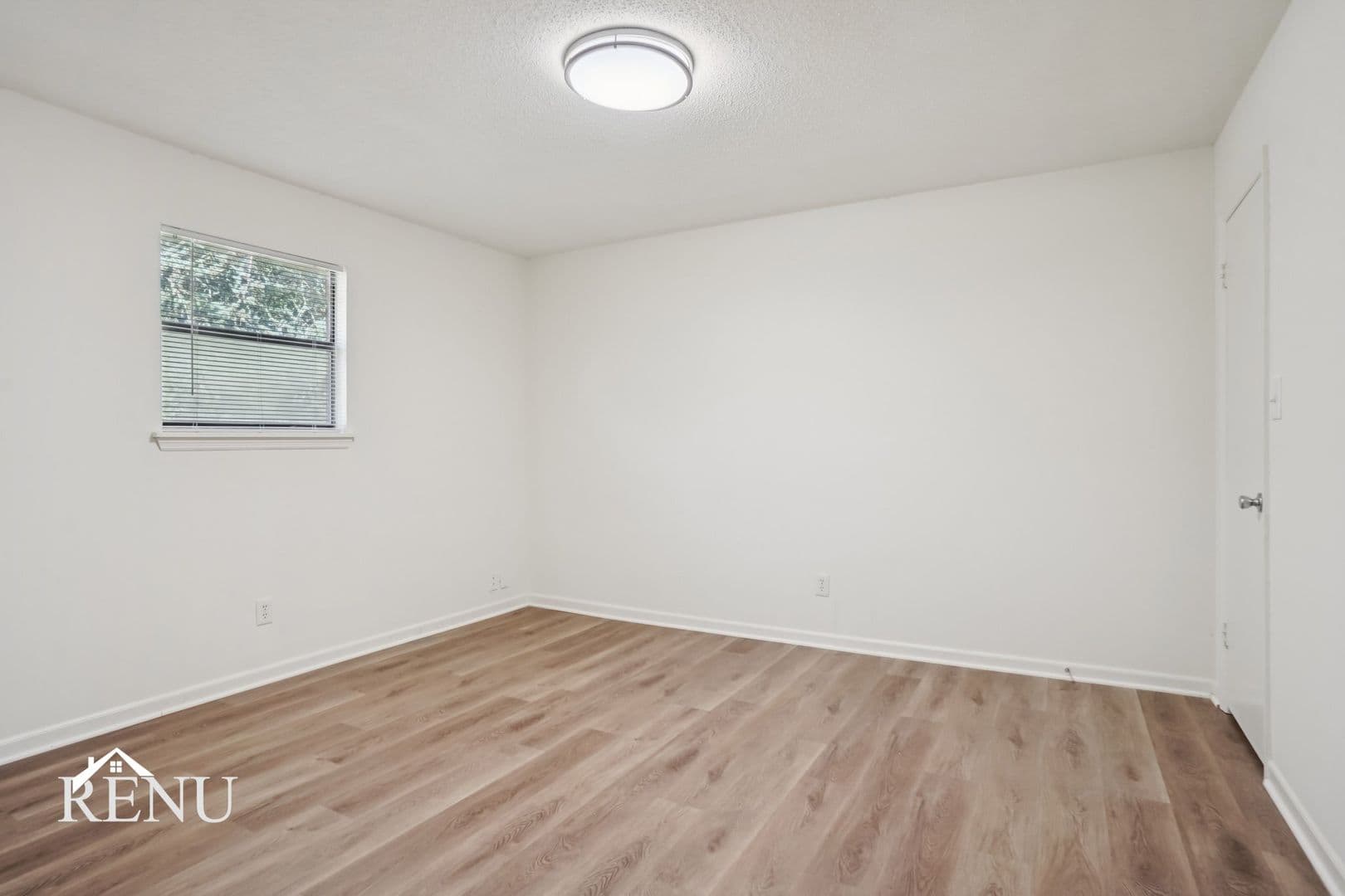 Kernersville Apartment: 520 Michael St