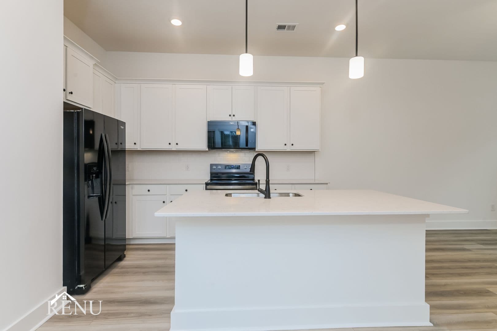 North Charleston Apartment: 4275 O'Hear Ave
