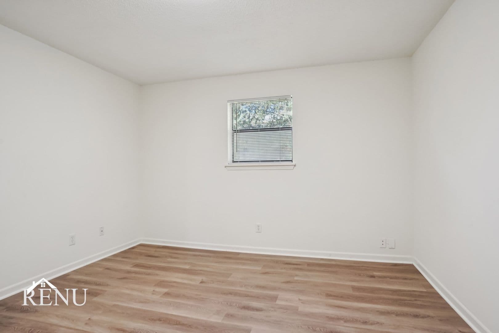 Kernersville Apartment: 520 Michael St