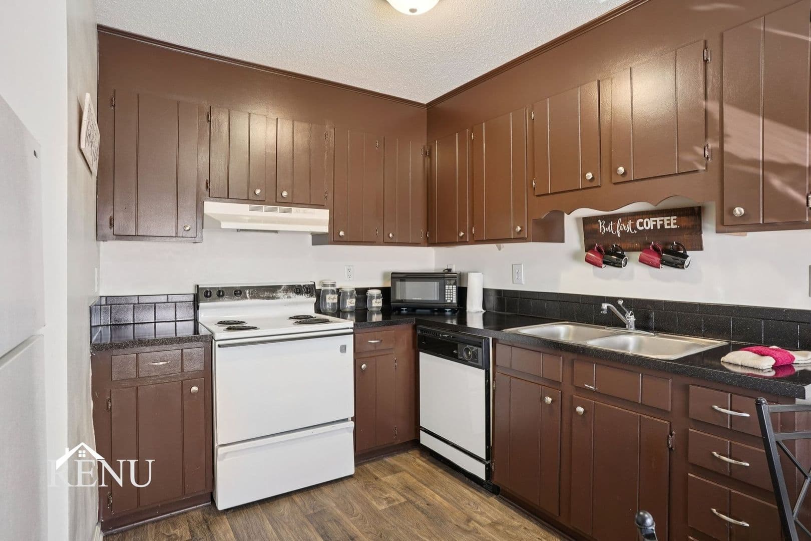 Kernersville Apartment: 520 Michael St