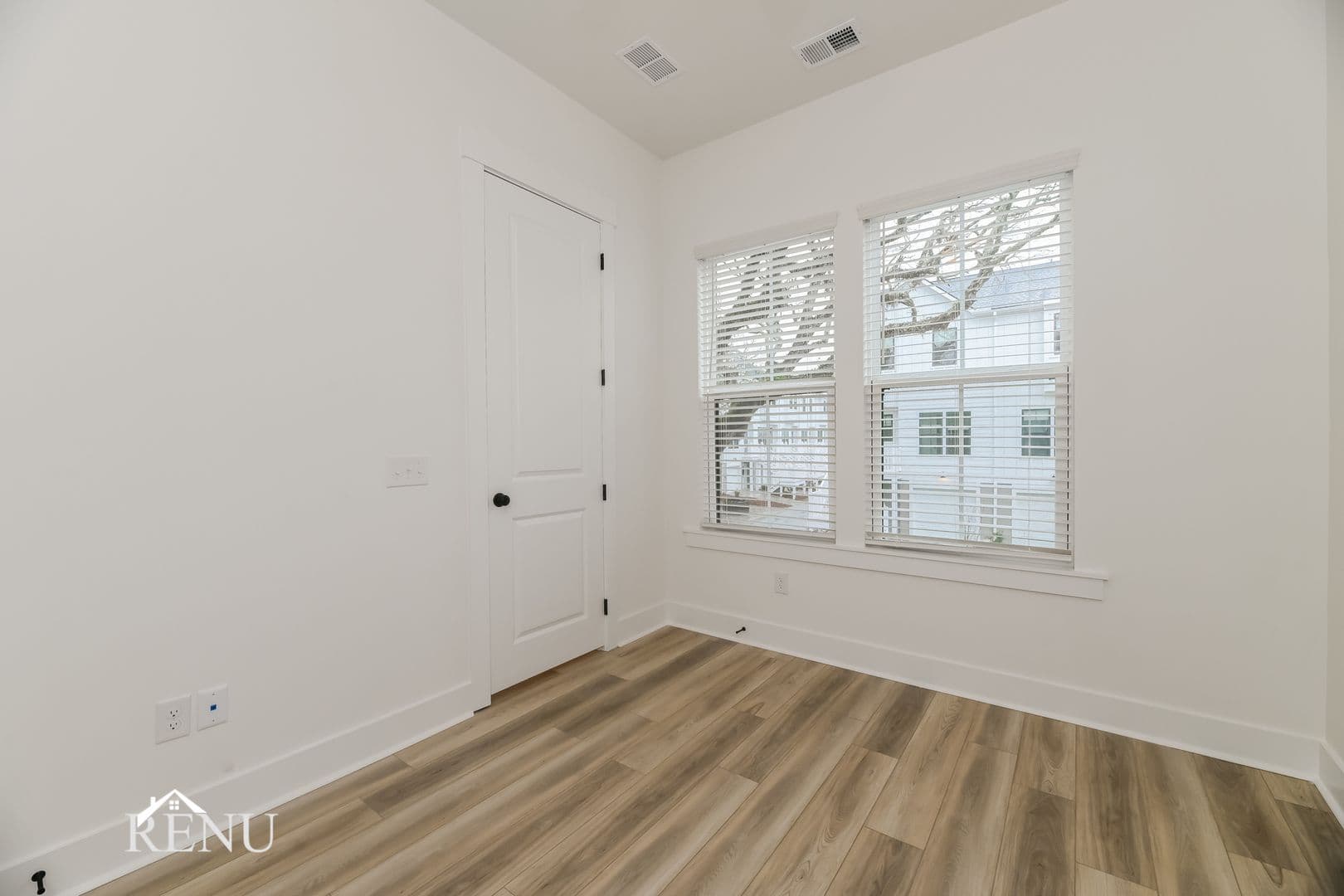 North Charleston Apartment: 4275 O'Hear Ave
