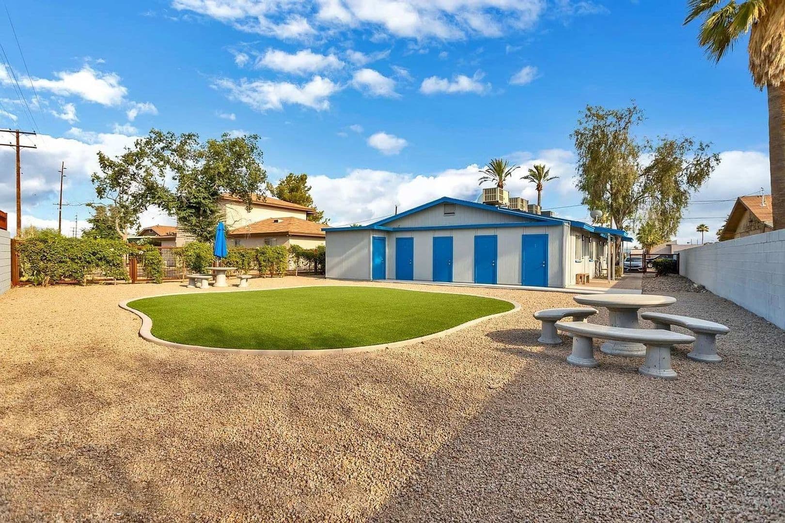 Phoenix Apartment: 936 East Roma Avenue
