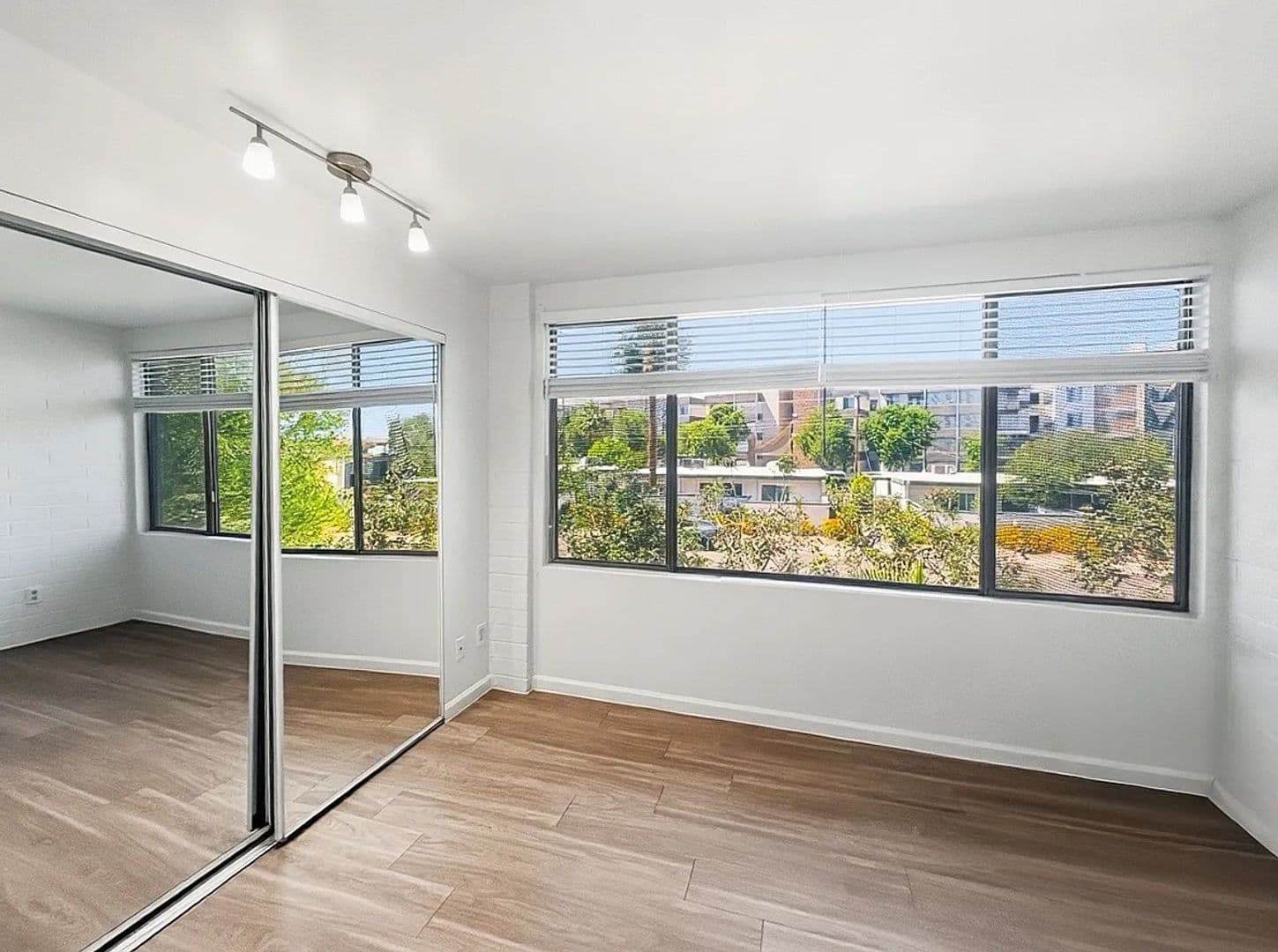 Scottsdale Apartment: 7325 East Belleview Street