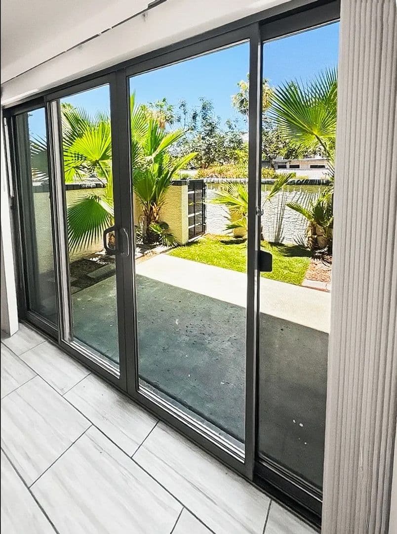 Scottsdale Apartment: 7325 East Belleview Street