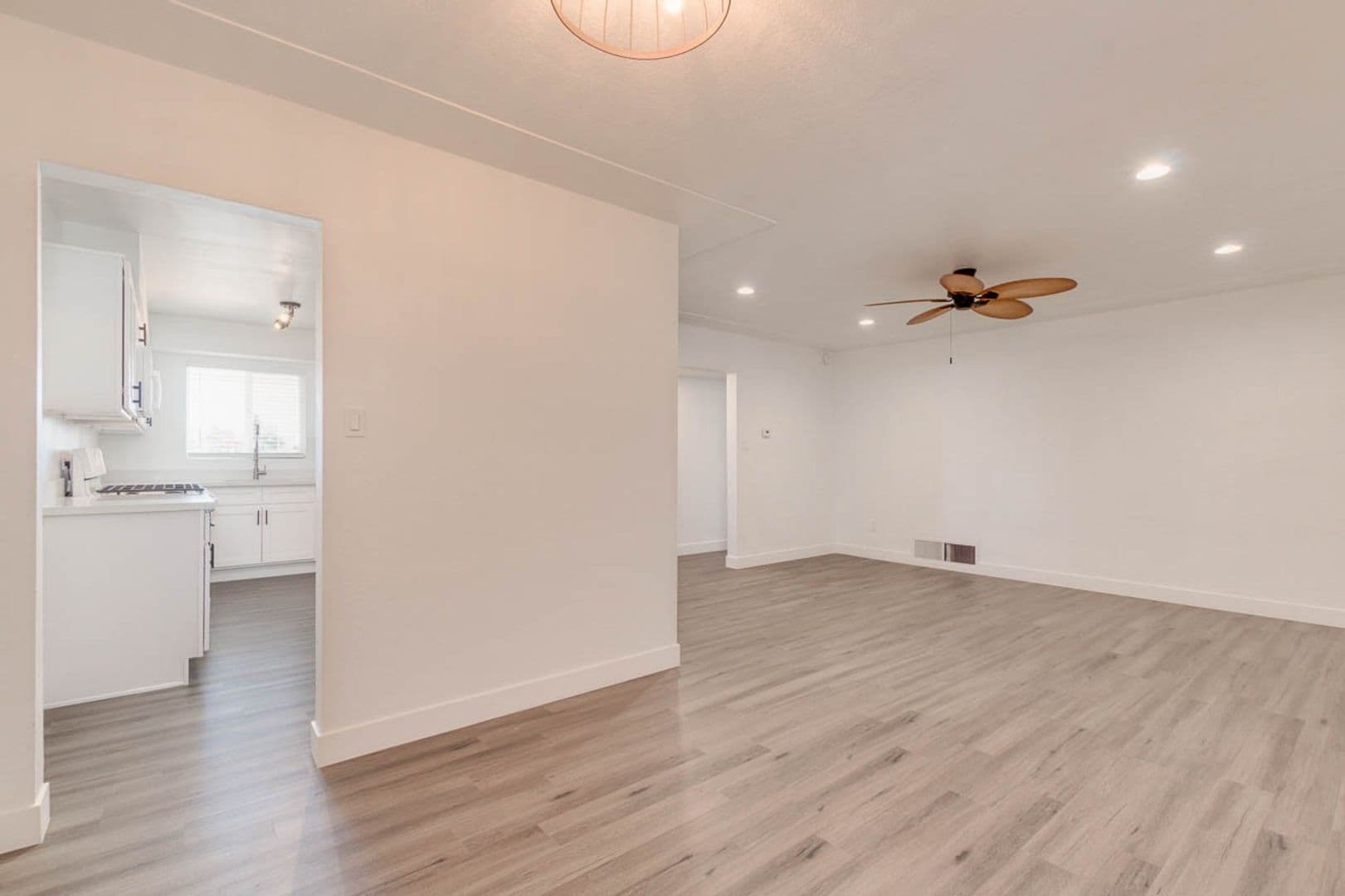 Phoenix Apartment: 4129 North 33rd Drive