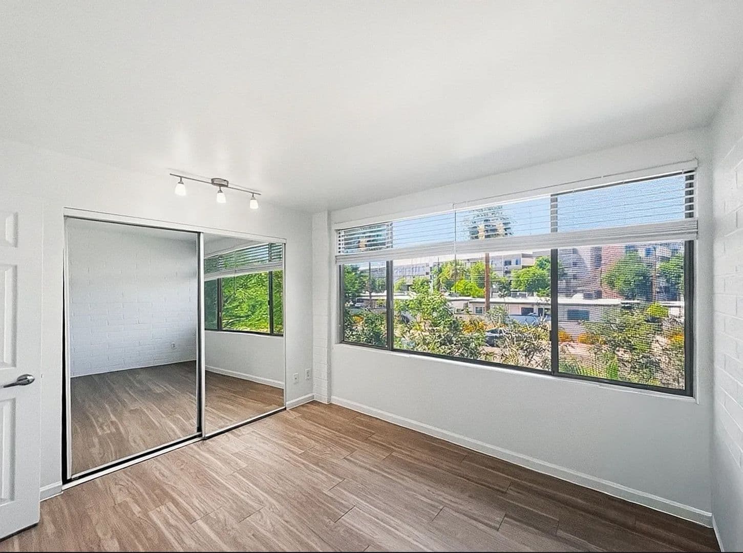 Scottsdale Apartment: 7325 East Belleview Street