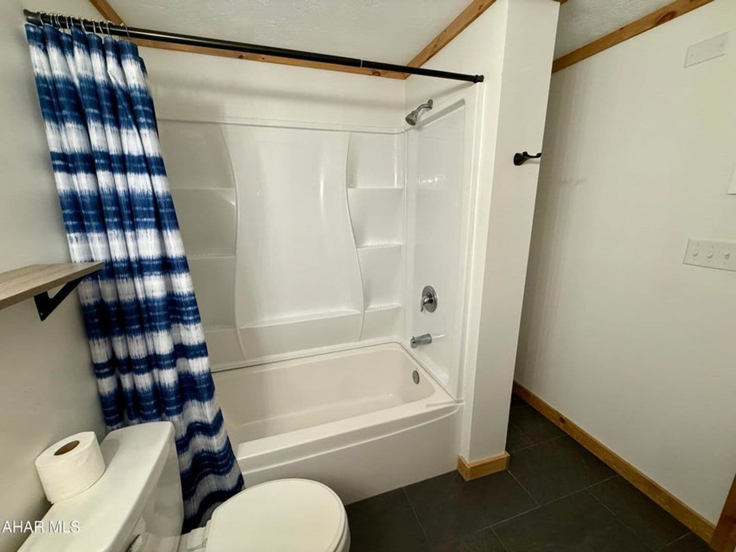 Claysburg House: 143 E. Valley Point Deer Run Lane Unit 1128
