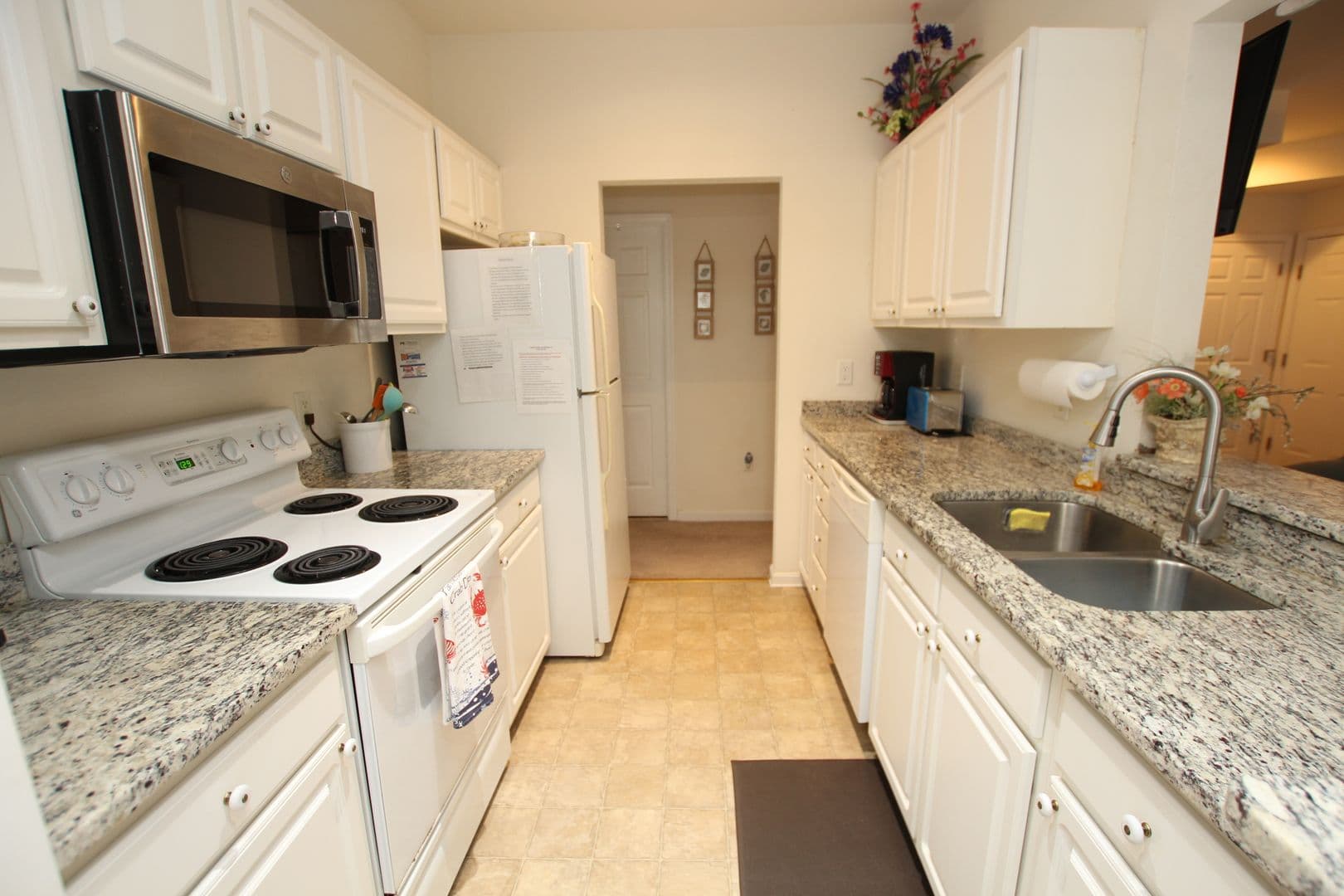 Rehoboth Condo: 100 Cascade Lane Unit #110