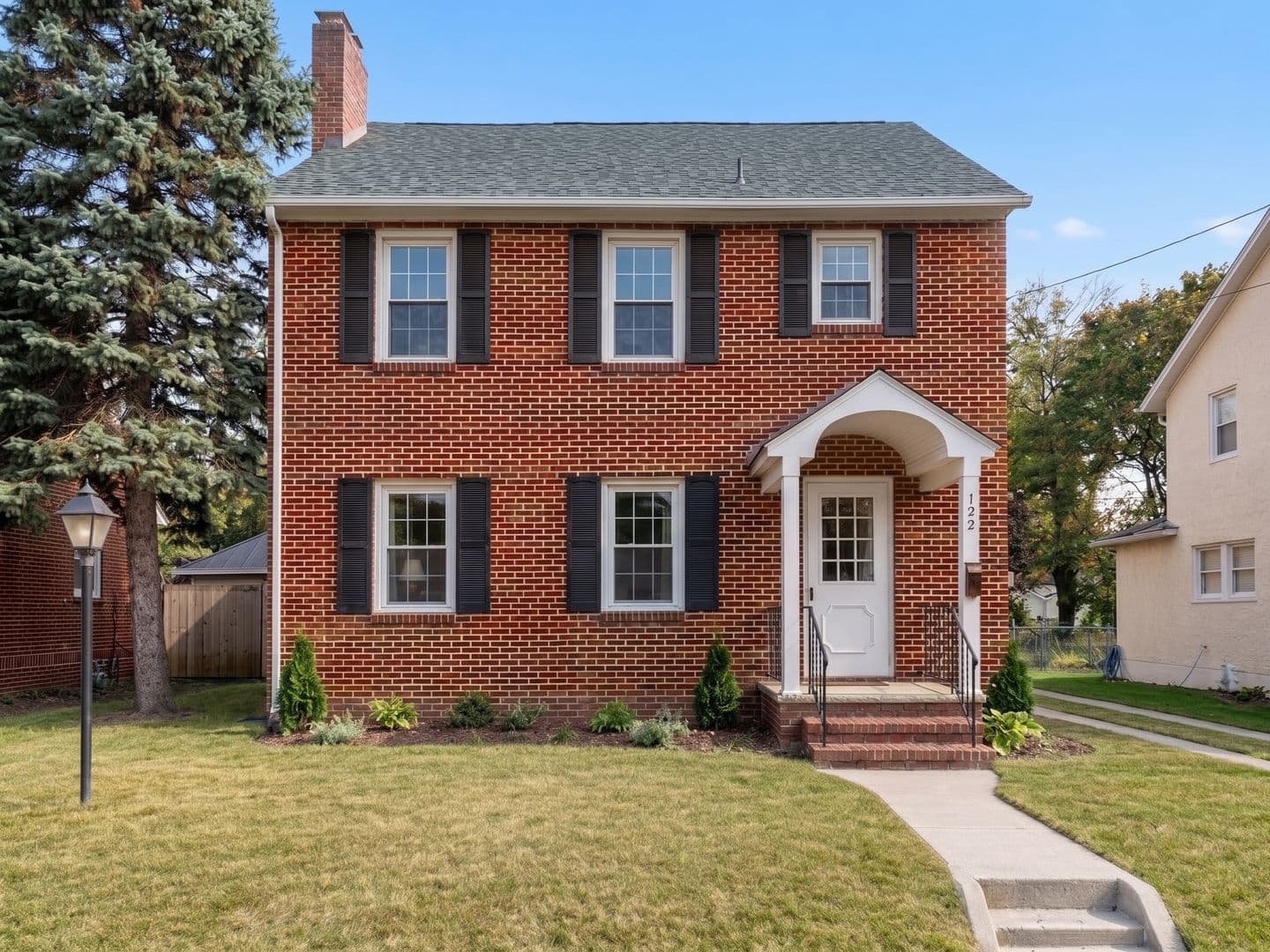 Winchester House: 122 Morningside Drive