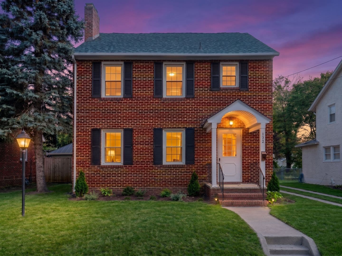 Winchester House: 122 Morningside Drive