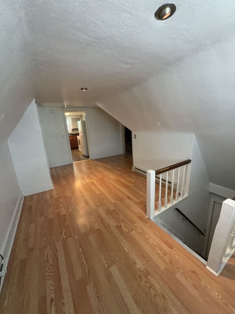Norfolk Apartment: 4566 Hampshire Ave