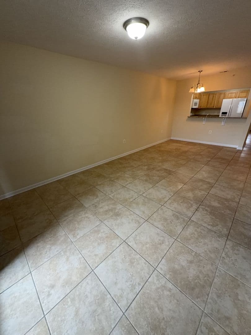Winchester Apartment: 2270 Valor Dr