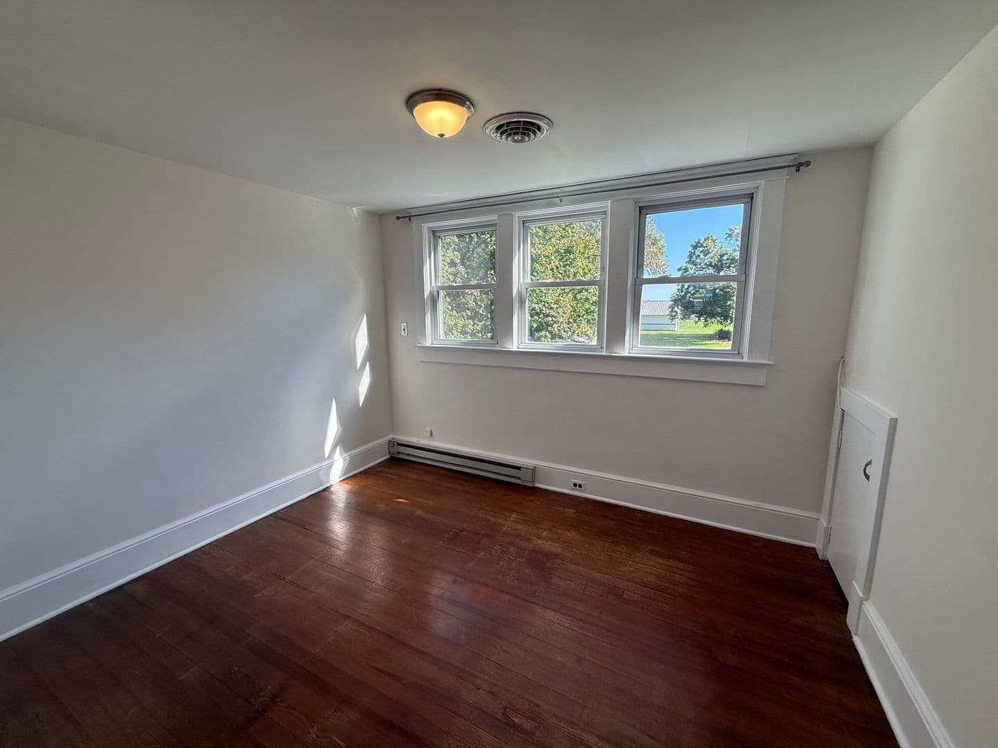 Milford House: 815 S. Dupont Blvd.