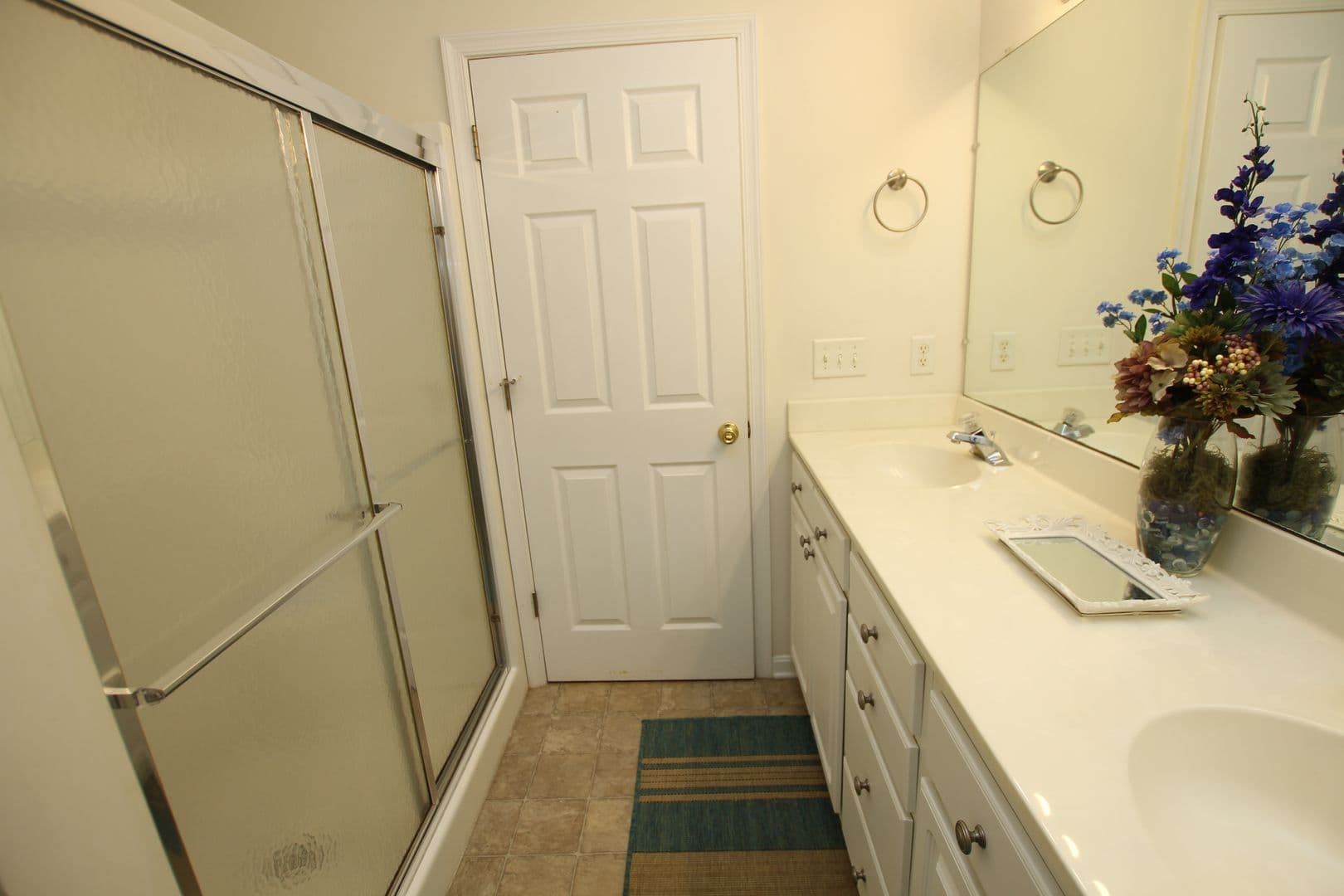 Rehoboth Condo: 100 Cascade Lane Unit #110